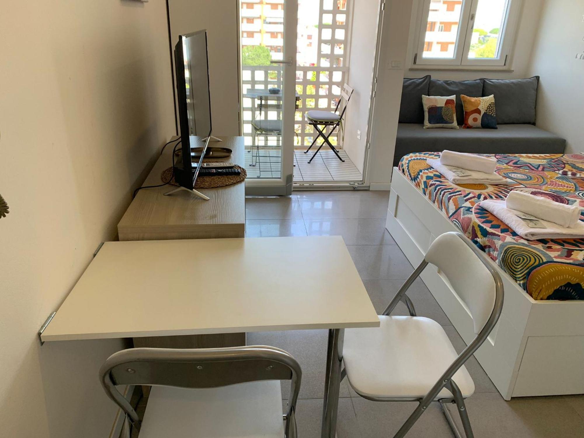 Apartamento Monolocale Con Terrazza E Cucina Lignano Sabbiadoro Exterior foto